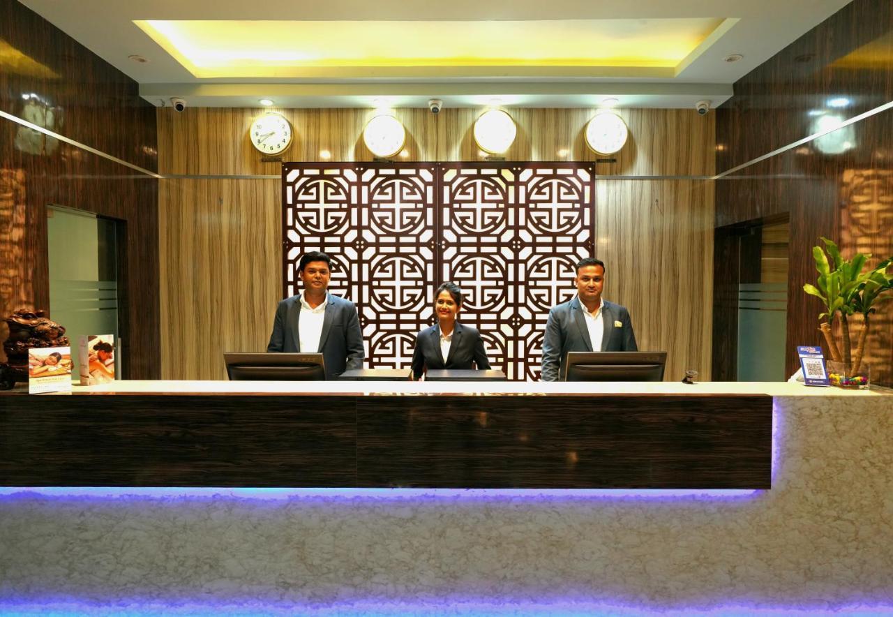 Aristocrat Hotel Καλκούτα Εξωτερικό φωτογραφία