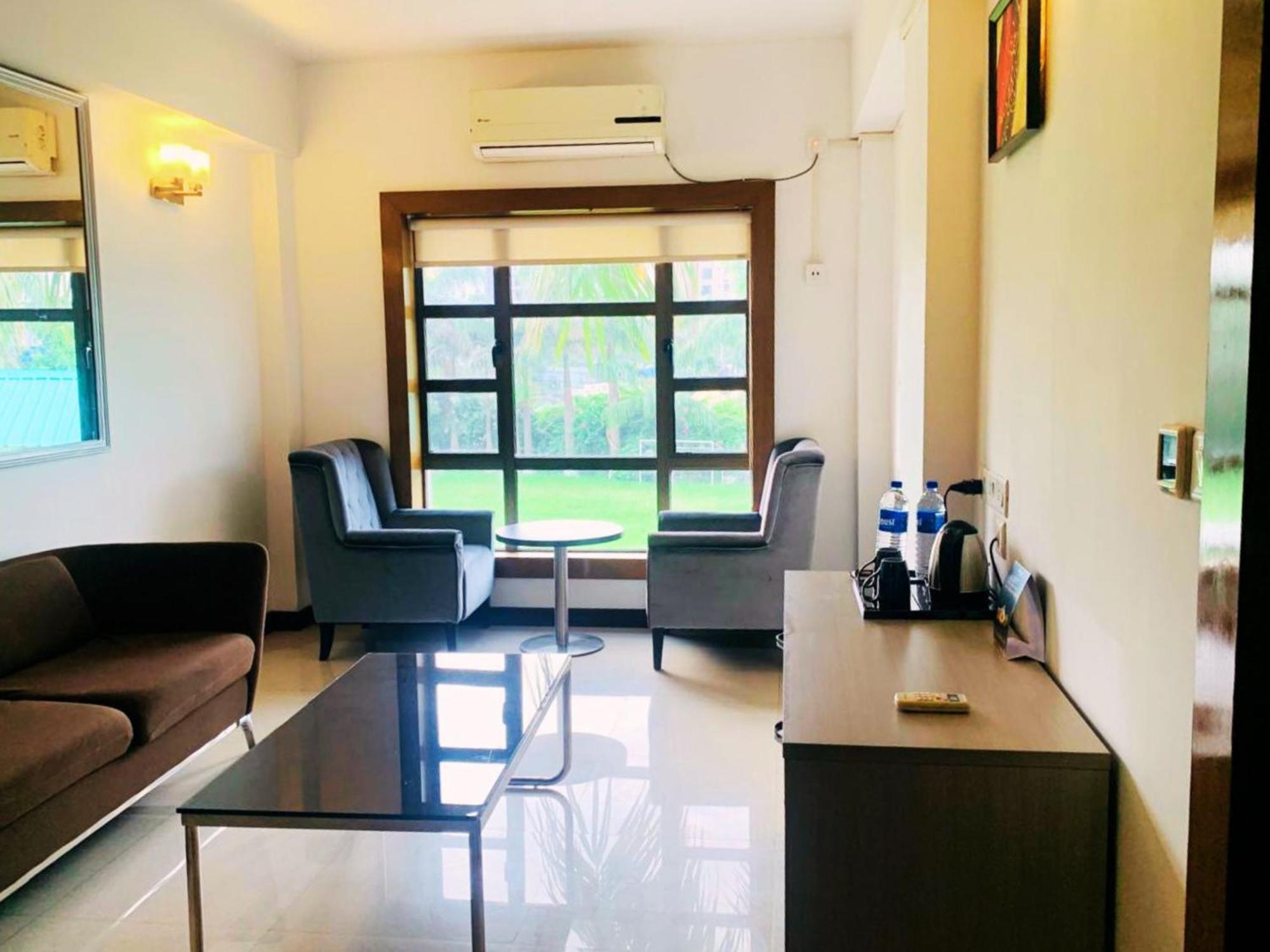 Aristocrat Hotel Καλκούτα Εξωτερικό φωτογραφία