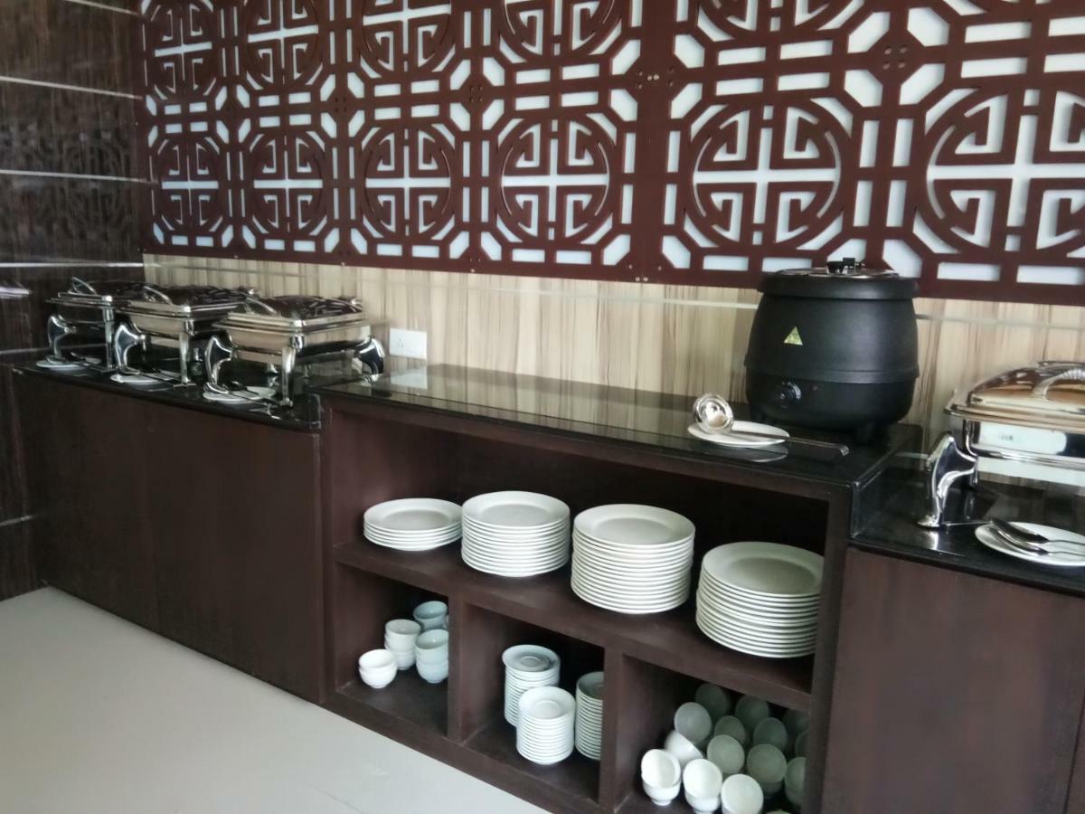 Aristocrat Hotel Καλκούτα Εξωτερικό φωτογραφία
