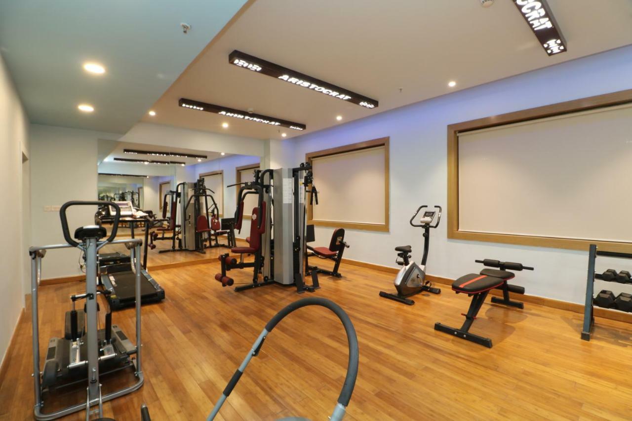 Aristocrat Hotel Καλκούτα Εξωτερικό φωτογραφία